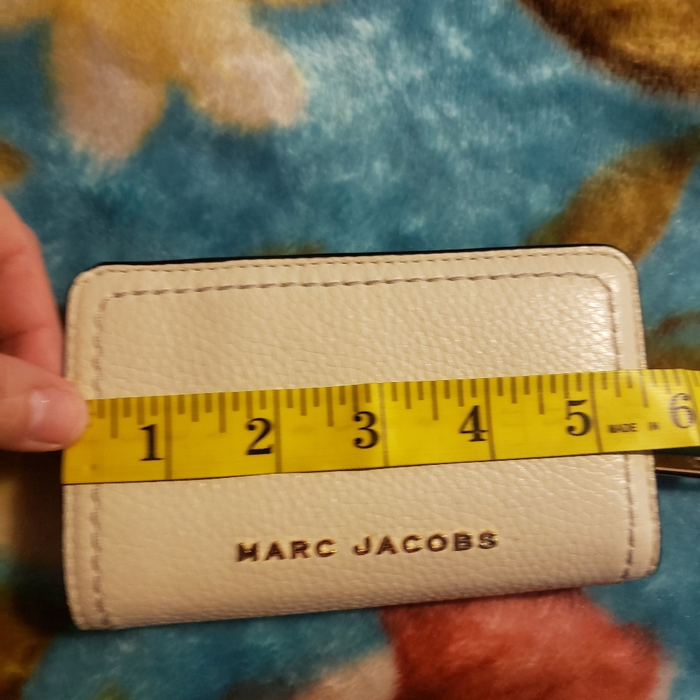 Marc Jacobs Wallet - Picture 6 of 7